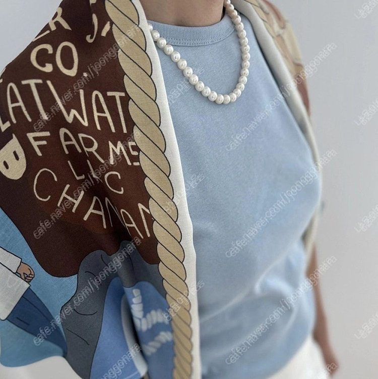 Studio yarn 스튜디오얀 AHOY HOY(140x140) 스카프 판매합니다--4