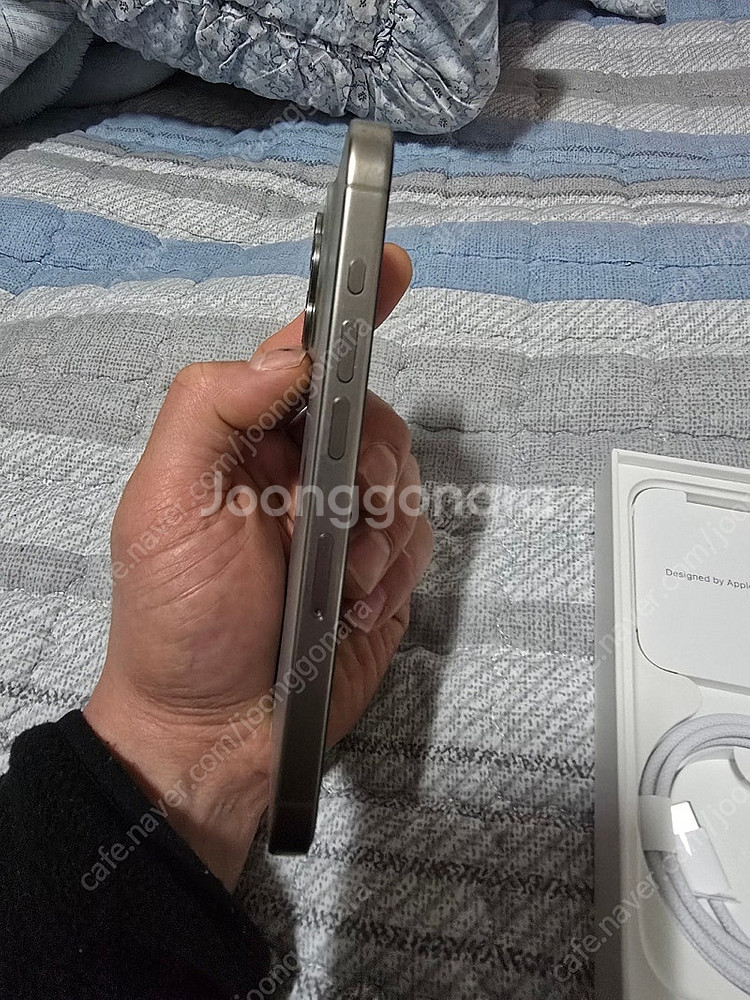아이폰 15프로 256G 네츄럴티타늄 판매합니다.--2