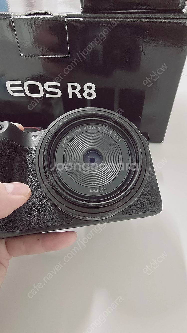 캐논 R8, RF28mm 2.8, 정품 추가배터리 2개--1