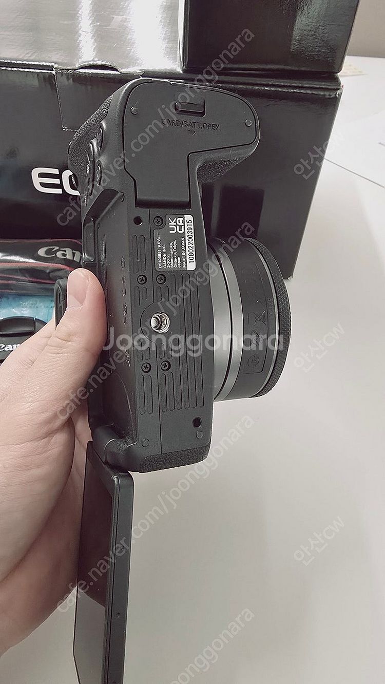 캐논 R8, RF28mm 2.8, 정품 추가배터리 2개--4