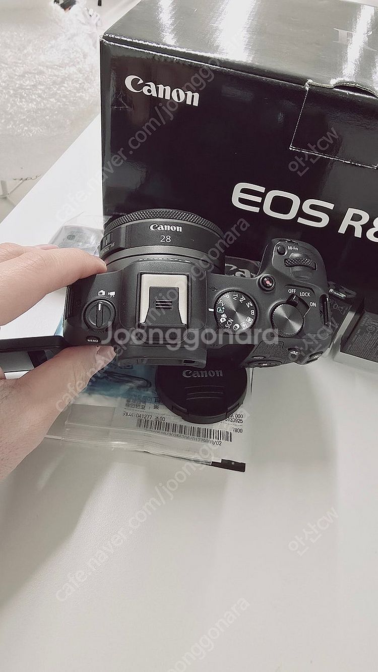 캐논 R8, RF28mm 2.8, 정품 추가배터리 2개--5