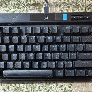 커세어 K68 RGB TKL 키보드