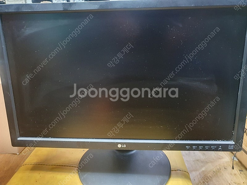 엘지 24인치 24MB35PH 피봇 모니터 4만원 판매...--0
