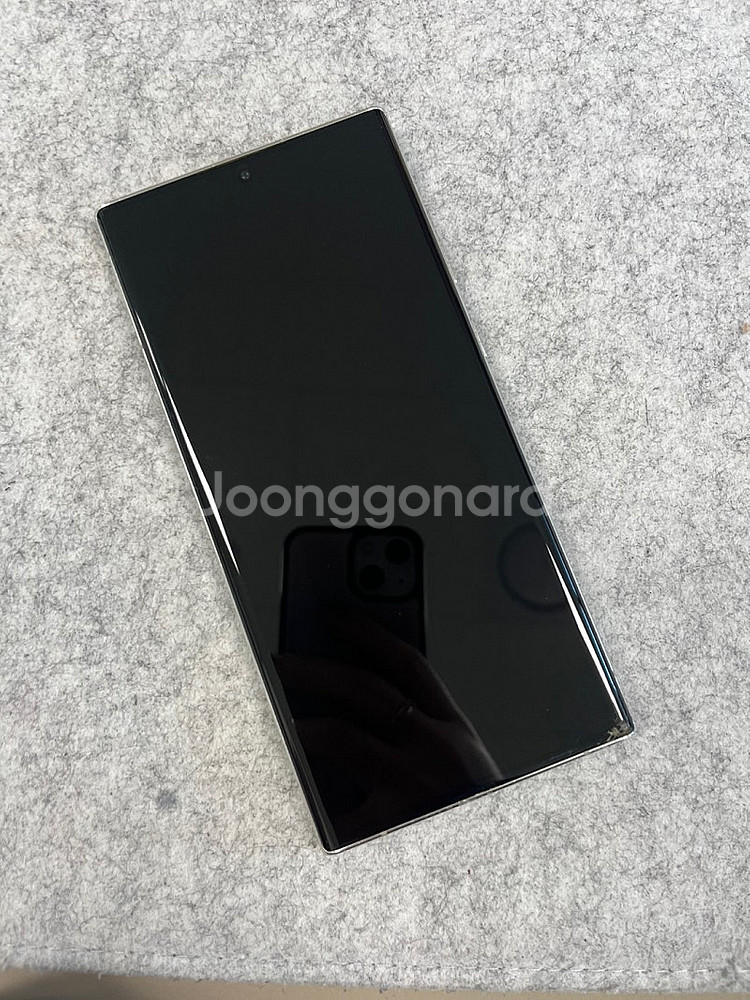 갤럭시S22울트라 화이트 512G 미세파손 무잔상 대용량 단말기 실사용추천 30만 판매합니다--2