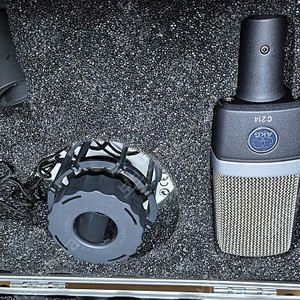 AKG C214 레코딩 마이크