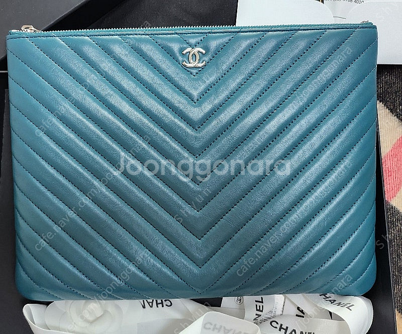 샤넬 뉴미듐 클러치--0