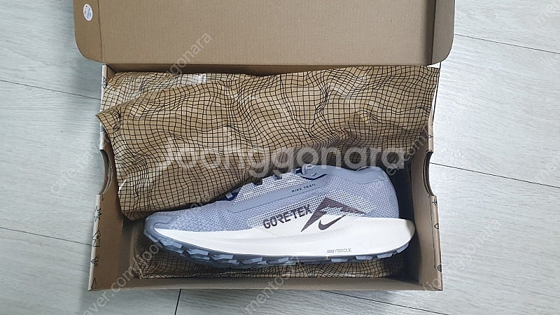 나이키 페가수스 트레일5 고어텍스270 새상품--1