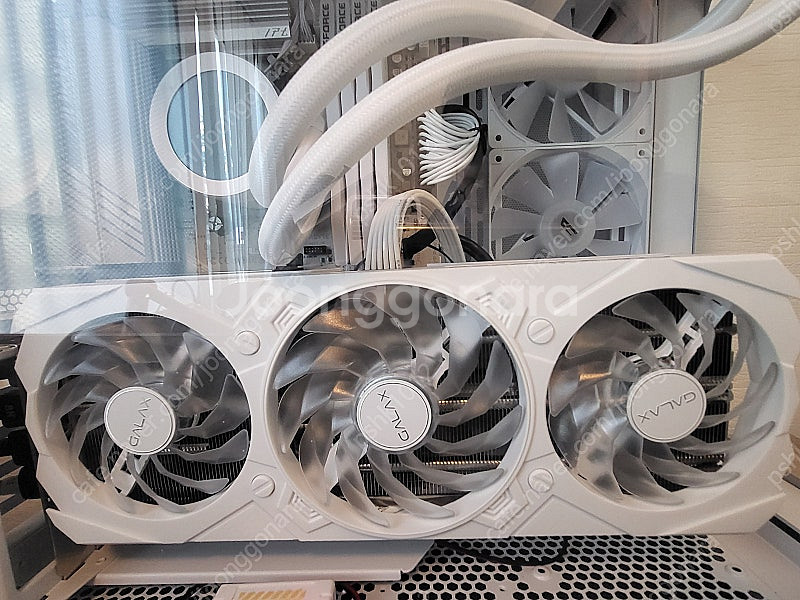 GALAX 지포스 RTX 4070 SUPER ex--1