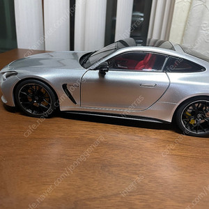 1:18 nzg 벤츠 amg gt63,무하자,기스없음,거의 새것