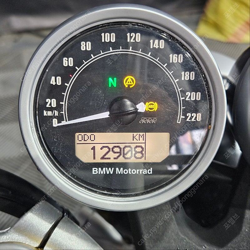 [포밸브] 20년 BMW 알나인티 노멀 : 네이키드 바...--5