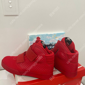 (가격내림) Nike Flystepper 2K3 Premium Red Men's 8 나이키 플라이스탭퍼 레드옥토버 260 새제품 에어이지 이지 덩크 조던 18만원