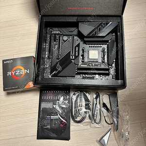 라이젠 9 5900x + Asus x570 다크히어로+ 삼성 ddr4-2133 32gb(16X2) 일괄 판매합니다.