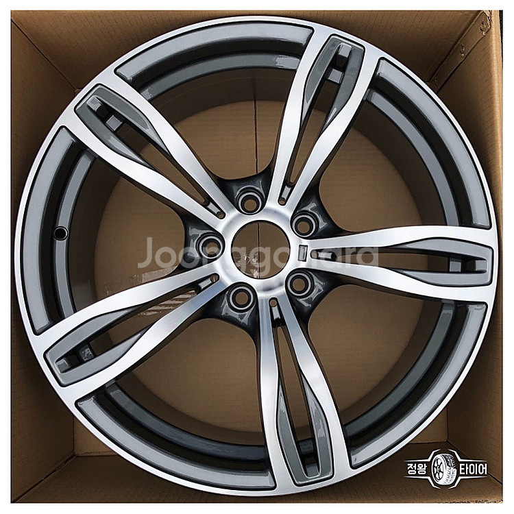 신품 휠 BMW M5 19인치 건메탈 휠 F바디 전용--4