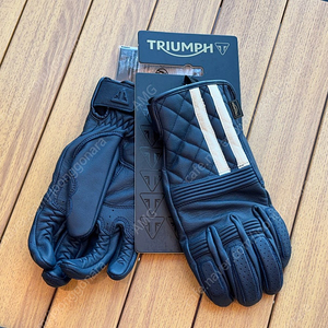 트라이엄프 가죽 장갑 / 신품 / 모터사이클 용 (Triump Sulby Leather Gloves / M)