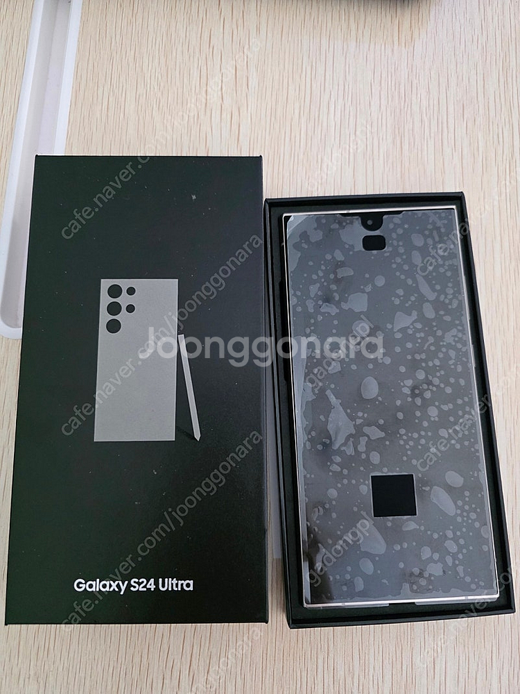 갤럭시s24 울트라 티타늄그레이 512GB 팝니다--1