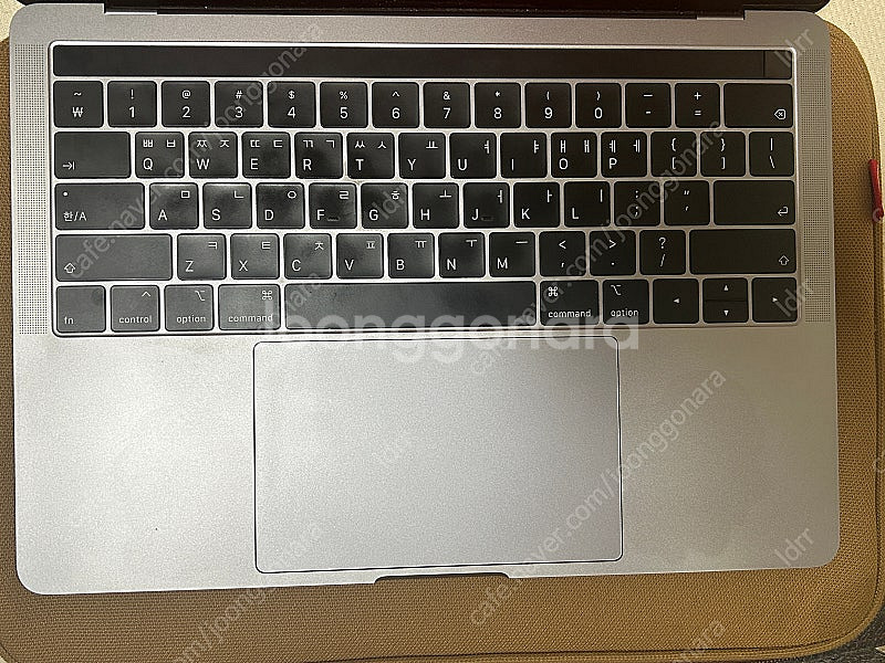 맥북프로 터치바 13인치 2018 i5 8gb 256g...--4