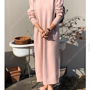 프롬바이제이 소프트브이넥원피스 아이보리,핑크