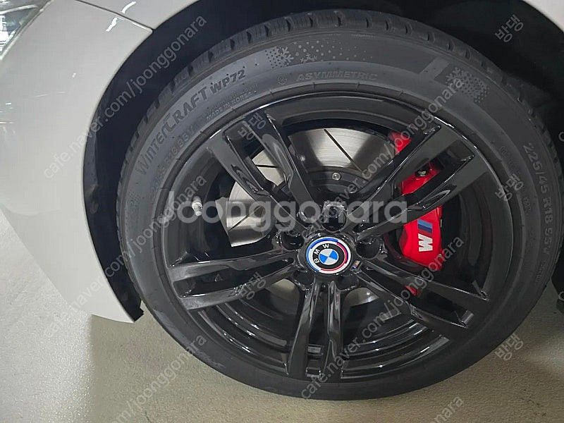 금호윈터크래프트. 225/45/18-앞2개. 255/40/18-뒤2개. 세트. 거의새상품 팝니다--3