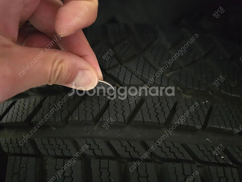 금호윈터크래프트. 225/45/18-앞2개. 255/40/18-뒤2개. 세트. 거의새상품 팝니다--5