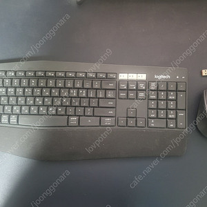 로지텍 블루투스 키보드(mk850) + 마우스(m720) 팝니다.