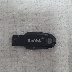 샌디스크 USB 울트라 커브 CZ550 512GB 팝니다.