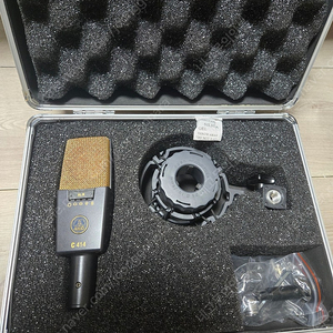 AKG C414 XL2