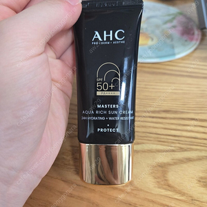 AHC 아쿠아 리치 선크림 30ml