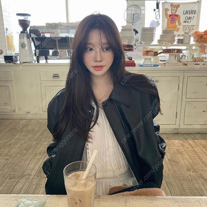 니즈 더위시 벨라레더자켓