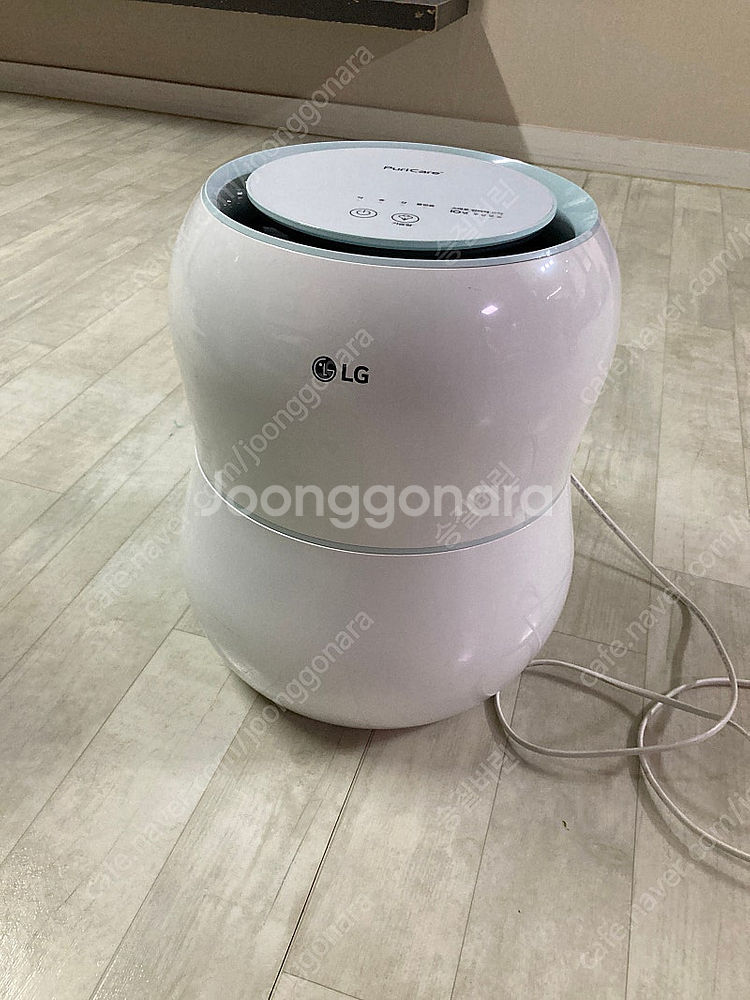 LG 퓨리케어 가습기(자연기화식) 팝니다.--0