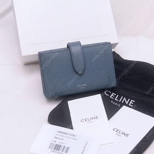 셀린느 (CELINE) 스트랩 아코디언 카드 컴팩트지갑