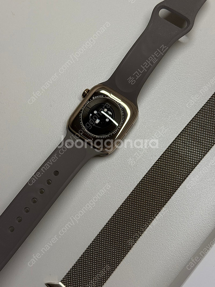 애플워치 10 42mm 티타늄 골드--1