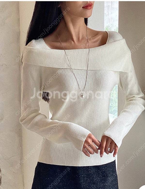 미쏘 언발숄더 스퀘어넥 니트 /아모멘토 낫띵리튼 던스트 더바넷 파사드패턴 리본빛 cos 문달 바이무드 그로브 킨다베...--0