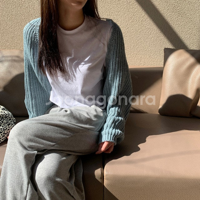 새상품) 니트 크롭 볼레로 가디건 쓰리타임즈 다이애그널 마뗑킴 스컬프터--1