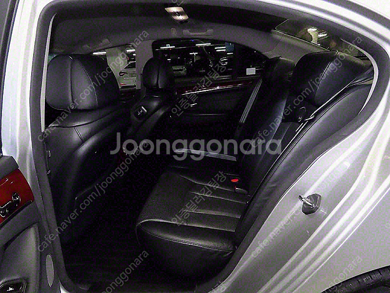 KG모빌리티(쌍용) 체어맨W CW700 4TRONIC ...--6