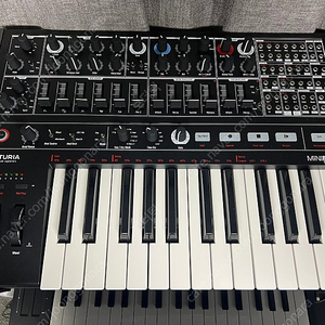 Arturia MiniBrute 2 Noir Edition