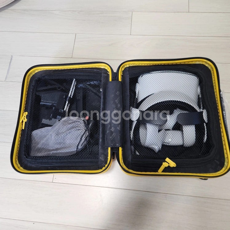 vr오큘러스 퀘스트2 128gb(악세사리 많음)--1