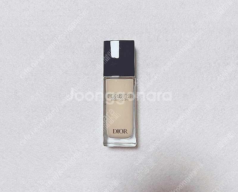 디올,지방시,에스쁘아,지베르니,파넬파데/입생로랑,롬앤,...--0