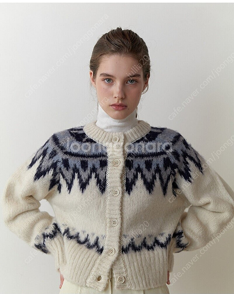 리엘 Noel flare skirt 노엘 플레어 스커트 리엘 노르딕 가디건 아이보리 일괄판매합니다--0