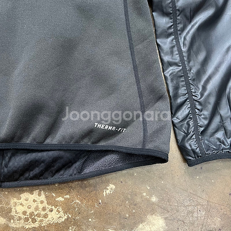 L) 나이키 써마핏 방풍 플리스 자켓 데상트 디스커버리 뉴발란스--3