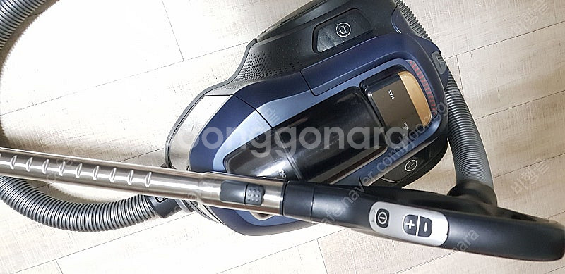 일렉트로룩스 유선청소기--2