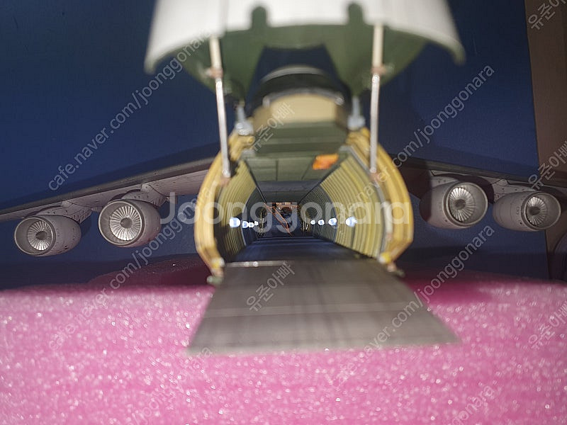 ANTONOV AN-124 RUSLAN-REVELL 1...--8