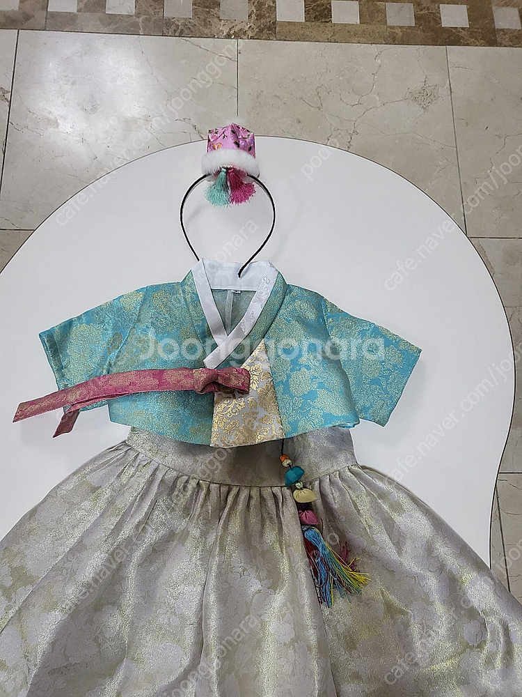 4호 여아한복--1