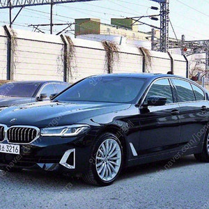 중고차 BMW 5시리즈(7세대) 530i xDrive 럭셔리 23년형 66,000키로 중고차전액할부 ★ 여유자금 ★ 수원 ★