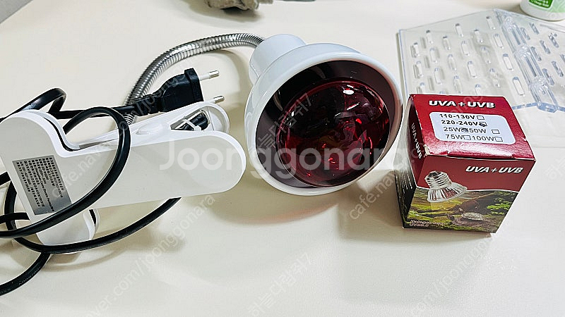 거북이용품 일괄 (영양제, 사료, 집, 쉼터, 조명 등...--3