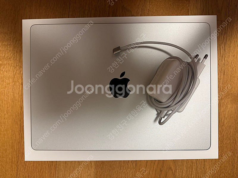 맥북 M3 Pro 14인치 최상급 풀박스 팝니다--4