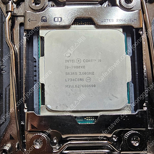 인텔 코어x i9 7980xe 익스트림 에디션 팝니다