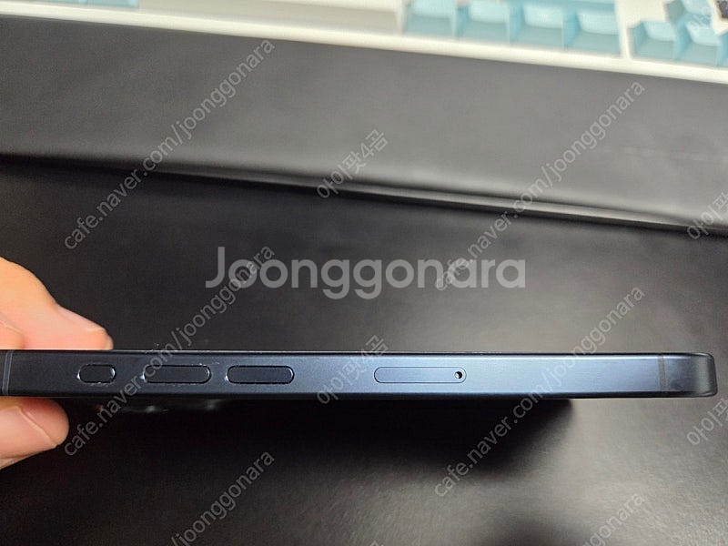 아이폰 15프로 256g 블루 팝니다 애케플 25년11...--3