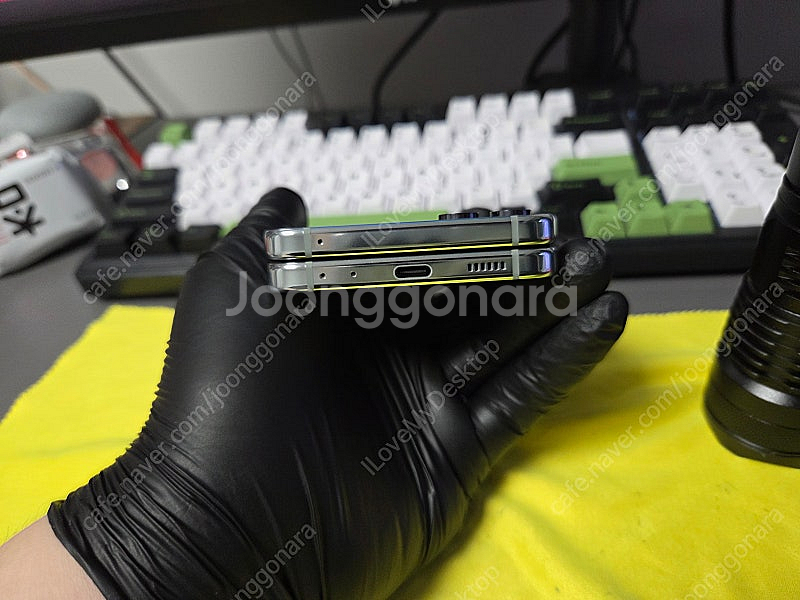 갤럭시 Z 플립 5 512g 민트 판매합니다 (풀박스)--9