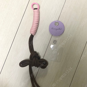 봉긋 폰 스트랩