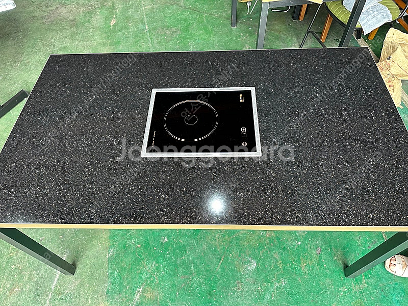 업소용 식탁 의자 테이블 함바 구내 식당 한식 마라탕 식탁 고기집 불판 자연목 4인용 원형식탁--7